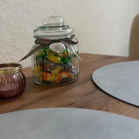 Moderne Direkt Am Bahnhof Gelegen Apartment *