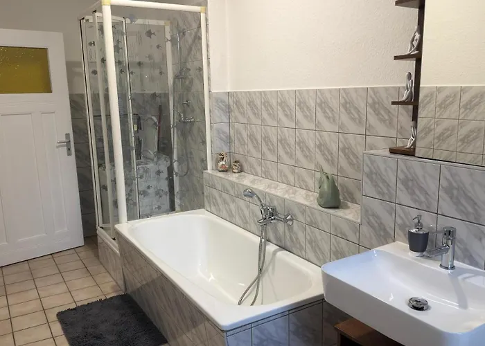 Moderne Direkt Am Bahnhof Gelegen Apartamento *